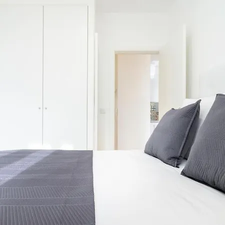 Beato Premium River View Apartment